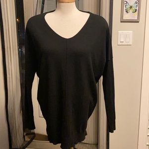 Black tunic sweater Medium/Large